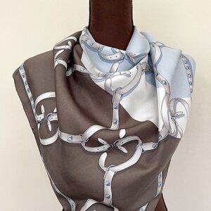 New Gucci Logo Chains Color-Block Brown Blue Silk Scarf with Gucci Gift Box